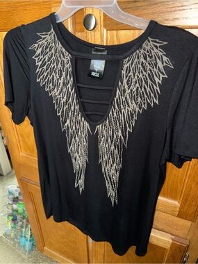 Vocal Black Short-Sleeve Tee with Silver Wing Print